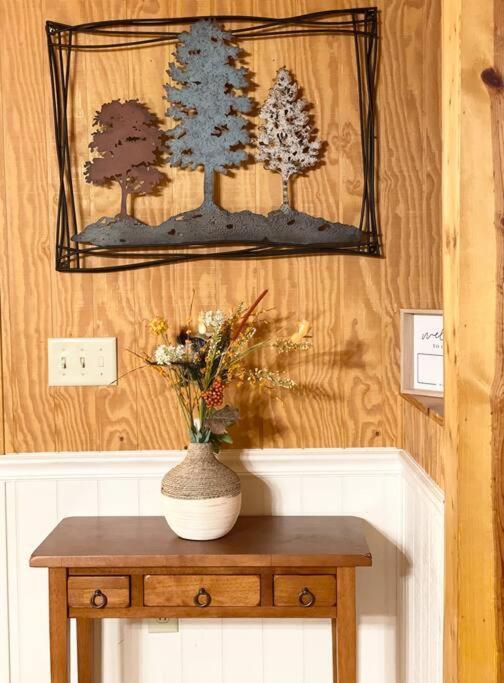 One Of A Kind Rustic Log Cabin Near Bryce Resort - Large Game Room - Fire Pit - Large Deck - Bbq Basye Εξωτερικό φωτογραφία