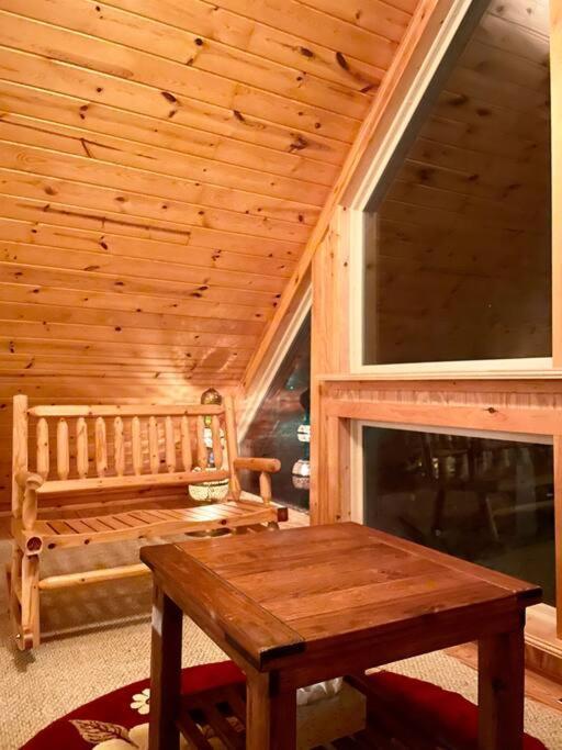 One Of A Kind Rustic Log Cabin Near Bryce Resort - Large Game Room - Fire Pit - Large Deck - Bbq Basye Εξωτερικό φωτογραφία