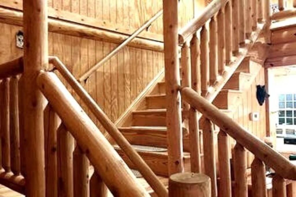 One Of A Kind Rustic Log Cabin Near Bryce Resort - Large Game Room - Fire Pit - Large Deck - Bbq Basye Εξωτερικό φωτογραφία