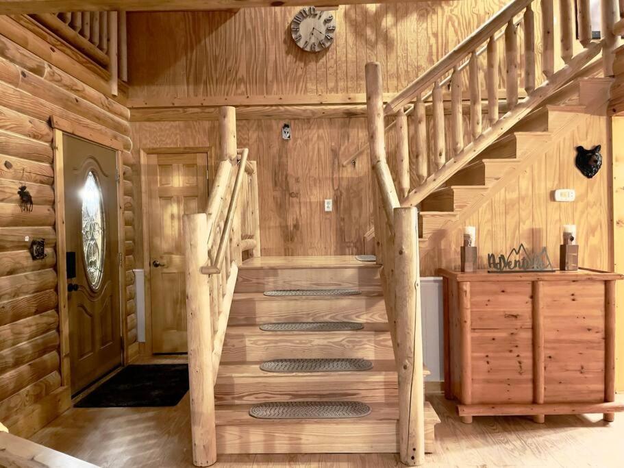 One Of A Kind Rustic Log Cabin Near Bryce Resort - Large Game Room - Fire Pit - Large Deck - Bbq Basye Εξωτερικό φωτογραφία