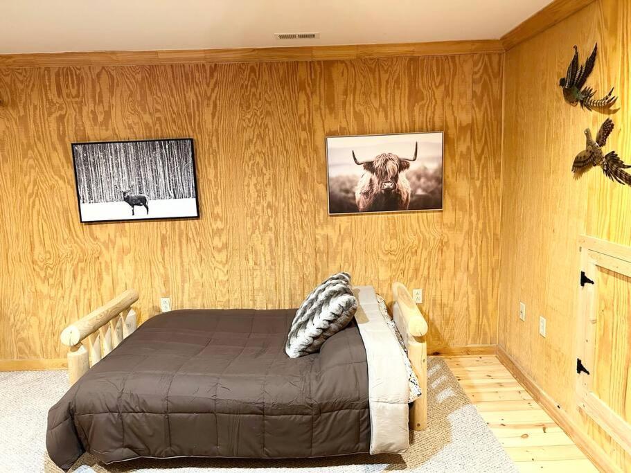 One Of A Kind Rustic Log Cabin Near Bryce Resort - Large Game Room - Fire Pit - Large Deck - Bbq Basye Εξωτερικό φωτογραφία